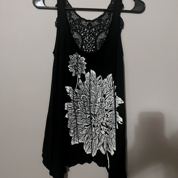 Floral black tank graphic blouse - Picture 1 of 4